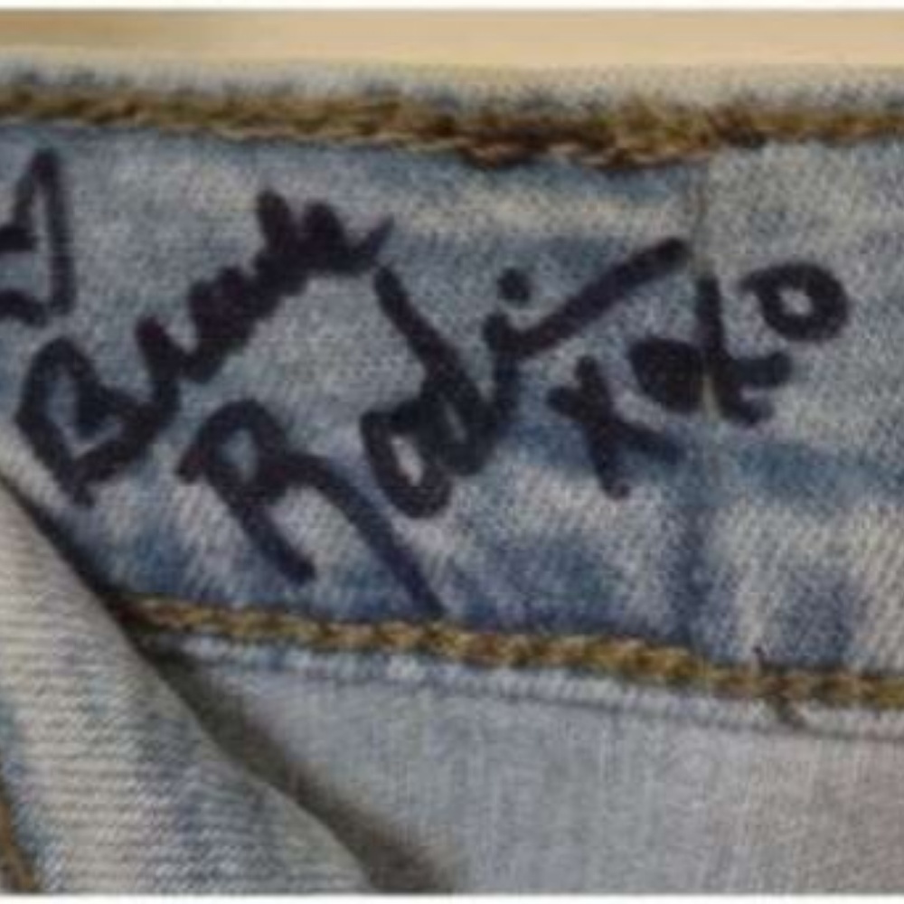 Movie Wardrobe Brande Roderick Autographed Jeans - Picture 3 of 4